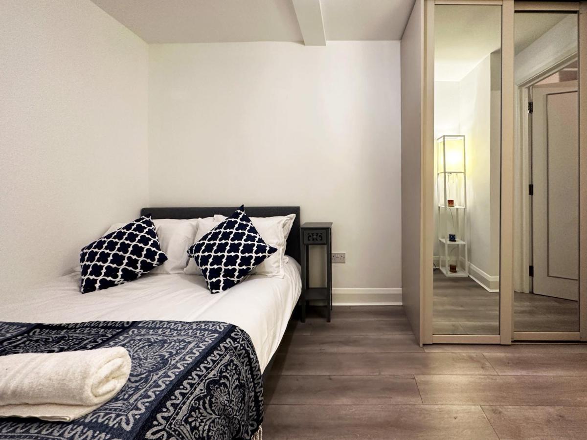 Chic Apartment In Mayfair ลอนดอน ภายนอก รูปภาพ