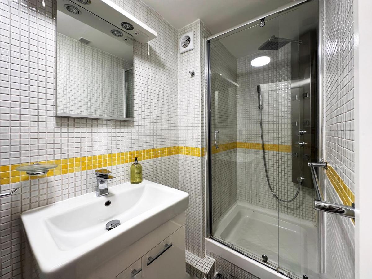 Chic Apartment In Mayfair ลอนดอน ภายนอก รูปภาพ