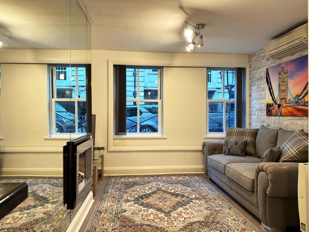 Chic Apartment In Mayfair ลอนดอน ภายนอก รูปภาพ